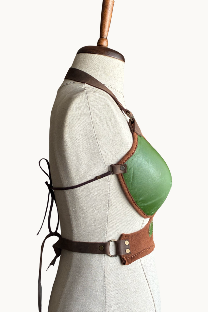 Yaprak Aplikeli El Yapımı Yeşil Deri Bralet Koşum Takımı