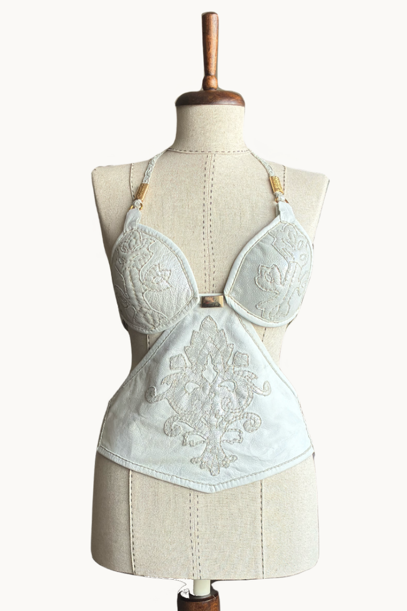 Top Corpiño Halter Color Marfil con Detalles Cosidos a Mano