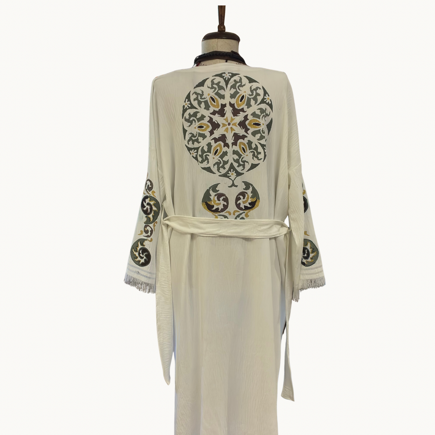 Handcrafted White Aerobin Kimono with Hand-Painted Motifs