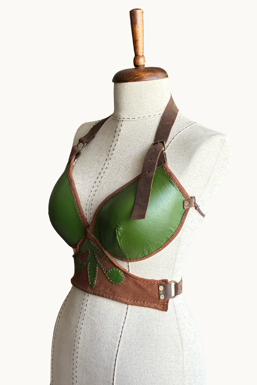 Yaprak Aplikeli El Yapımı Yeşil Deri Bralet Koşum Takımı