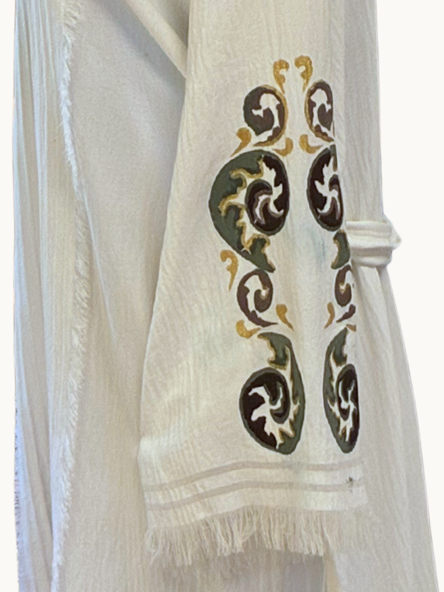 Handcrafted White Aerobin Kimono with Hand-Painted Motifs